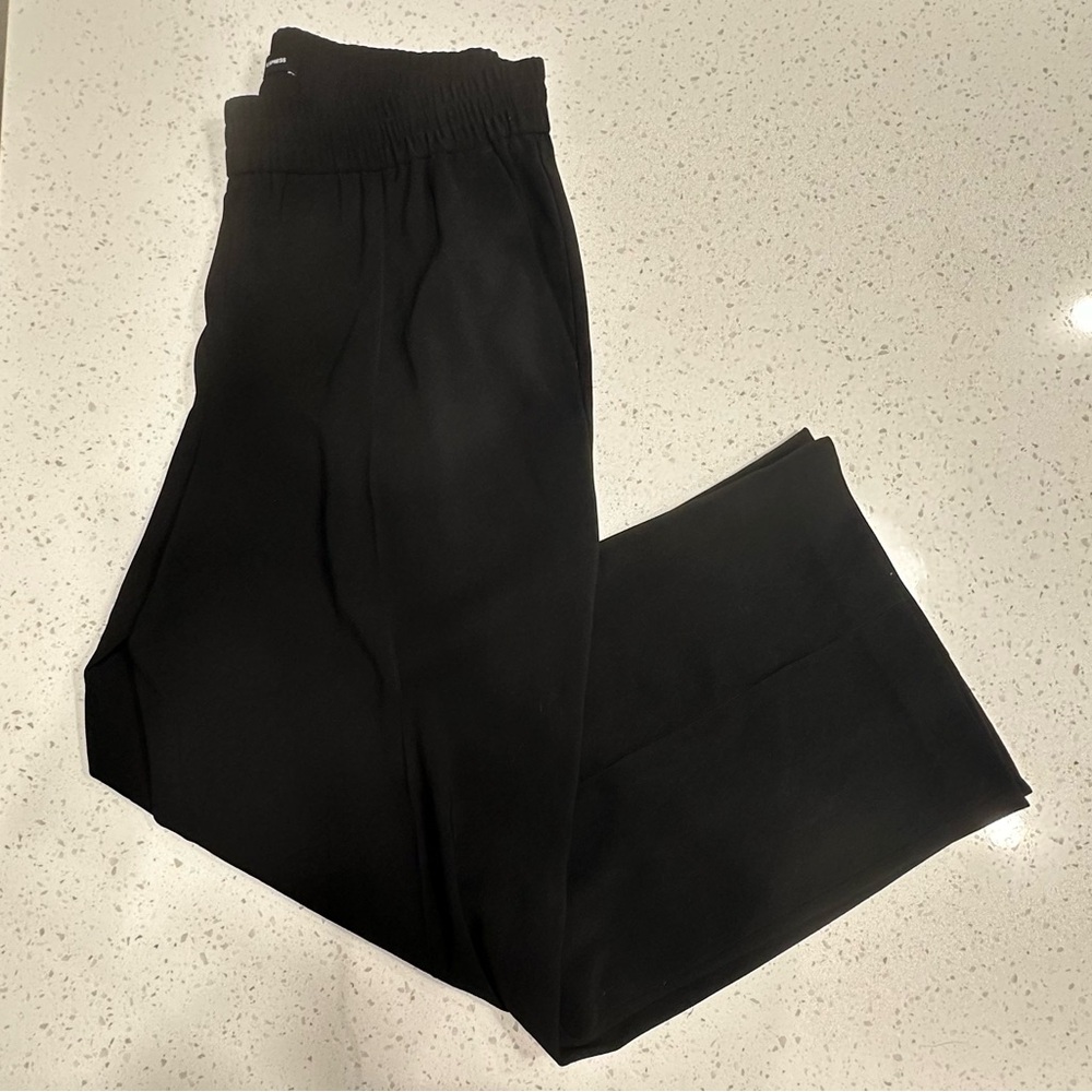 NWOT Express Wide Leg Black Pants